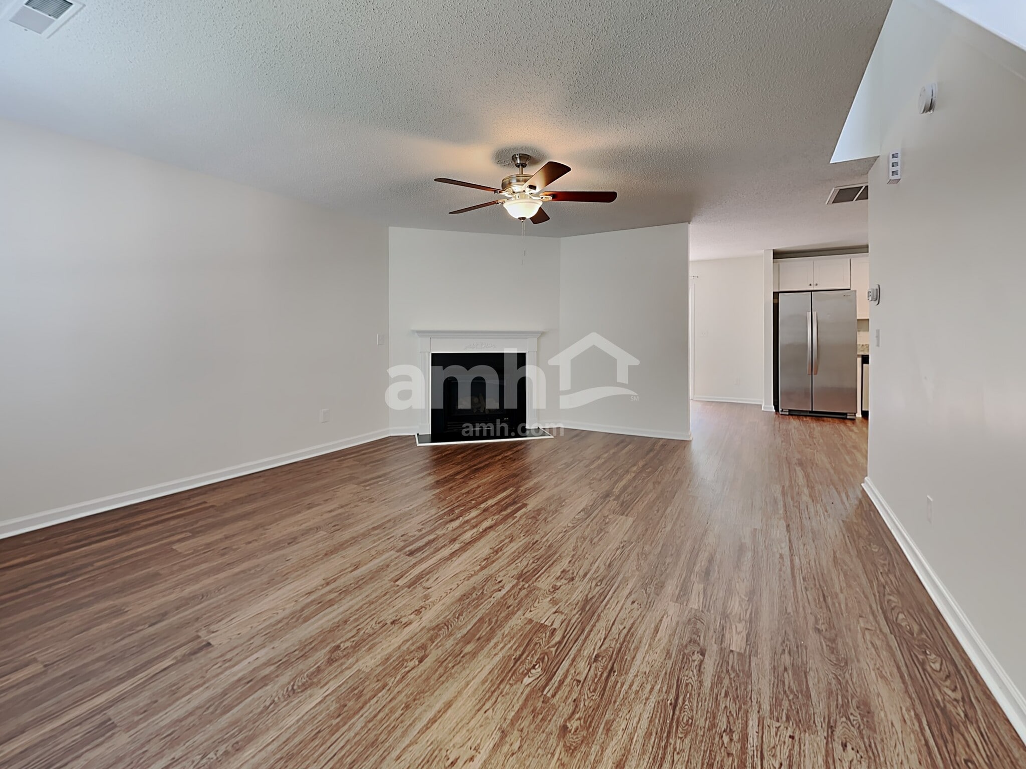 Building Photo - 211 Calla Lilly Ln