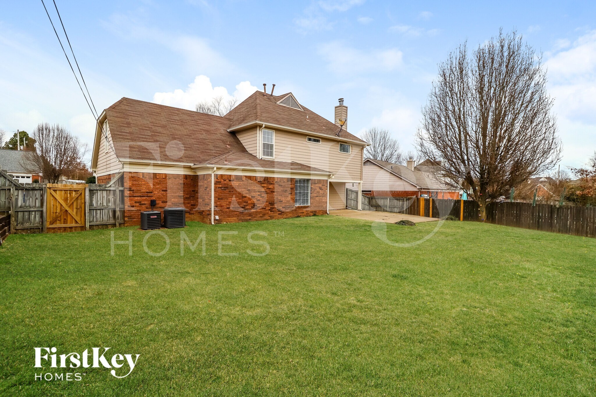 Building Photo - 9689 Kingsridge Dr