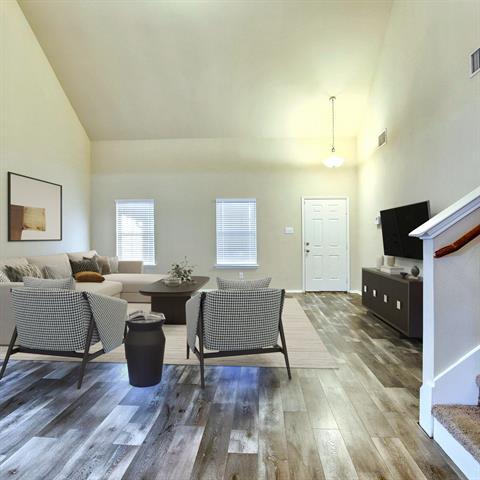 Building Photo - 1340 Levi Ln