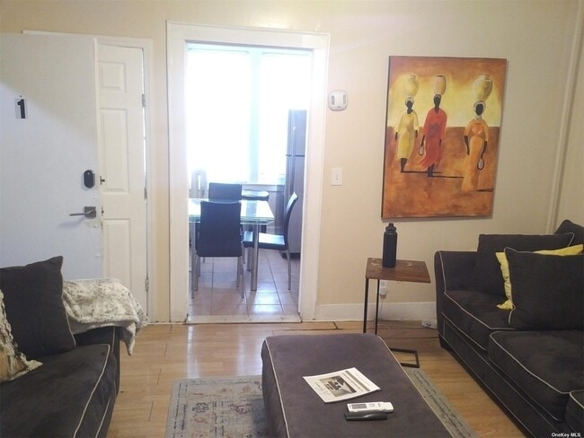 Building Photo - 164-03 119th Ave