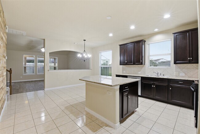 Building Photo - 4802 Taylor Drive