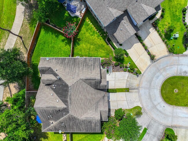 Building Photo - 226 Skybranch Ct