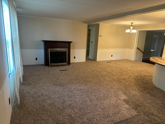 Building Photo - 1099 Fairlea Rd