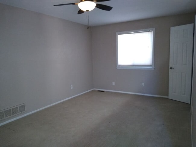 Building Photo - Stunning Ranch Home - Amazing Location - Backs up to Cherry Creek Trail