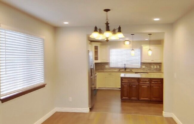 Building Photo - Beautiful Home Ready For Rent!