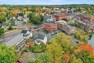 Building Photo - 22 River St