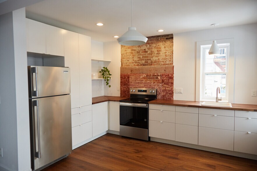 Building Photo - 508 Liberty St