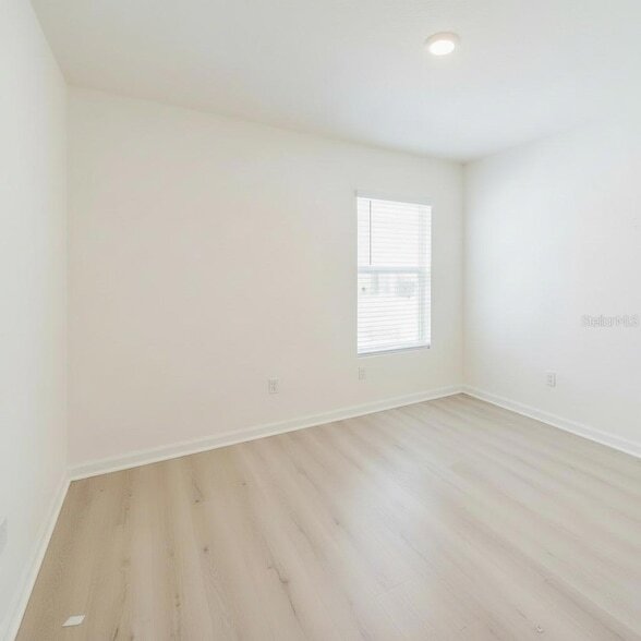 Building Photo - 2812 Gumbo Limbo Dr