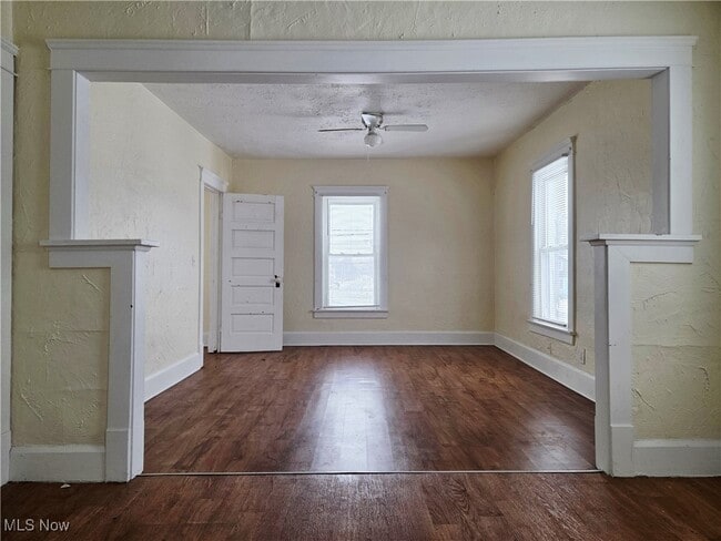 Building Photo - 110 Bell Ave