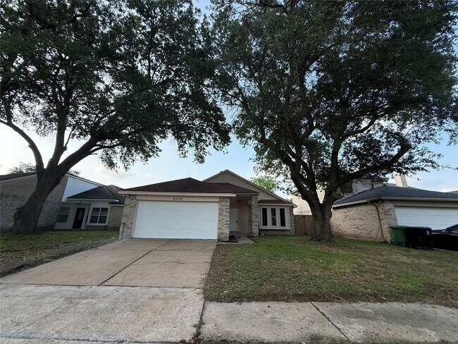 Building Photo - 8322 Sandy Glen Ln