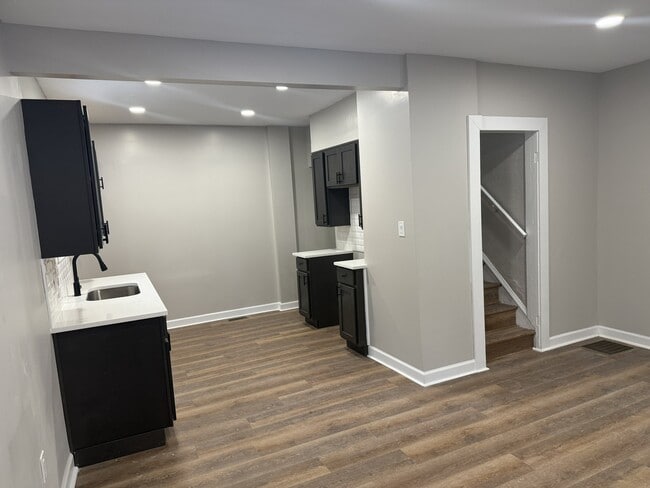 Building Photo - 12708 Revere Ave