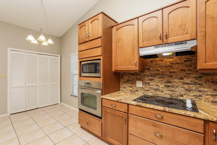 Building Photo - 797 Minerva Ln