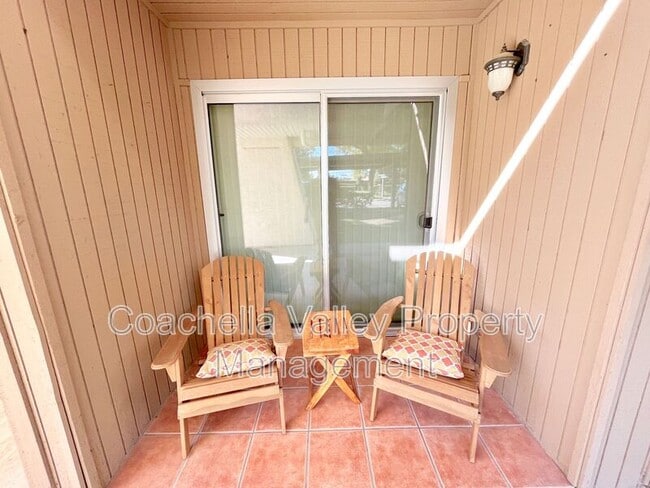 Building Photo - 2860 N Los Felices Rd