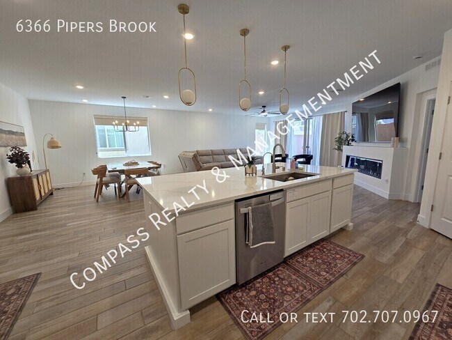 Building Photo - 6366 Pipers Brk Ln
