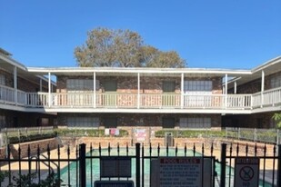 Building Photo - North Boulevard Apartments