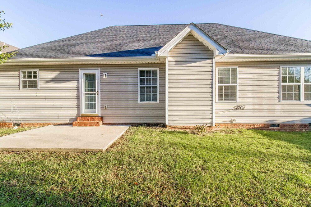 Building Photo - 3155 Hardwood Dr