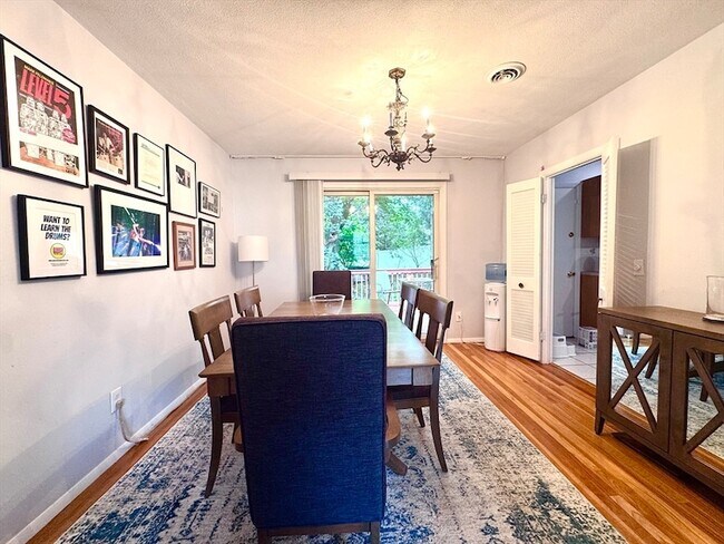 Building Photo - 11 Tirrell Crescent