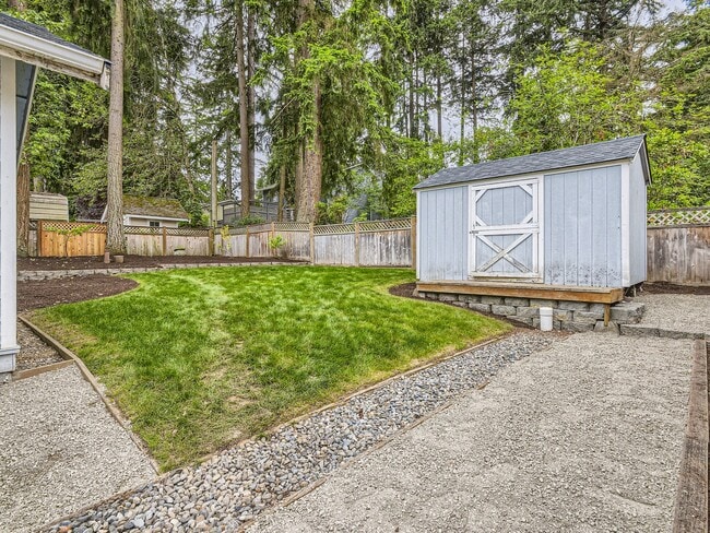 Building Photo - 3015 164th Ave NE