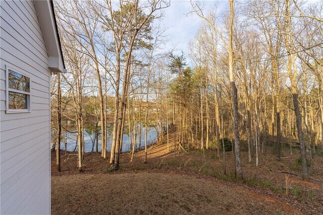 Building Photo - 450 Oliver Ridge Dr