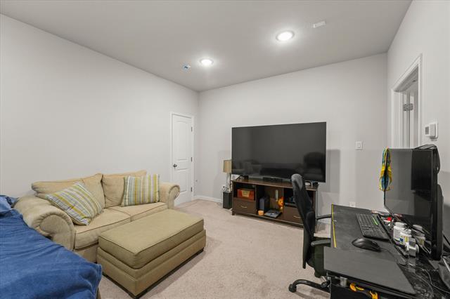 Building Photo - 3217 Flowering Peach Dr.
