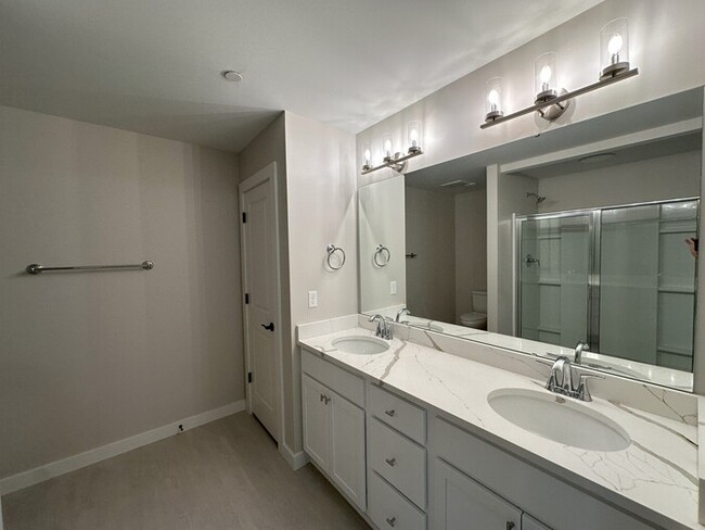 Building Photo - Affordable Luxury Townhome Rental New Cons...