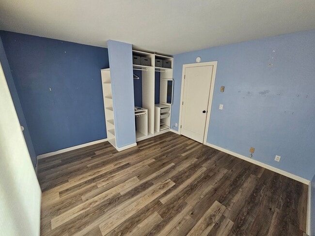 Building Photo - Shoreline Serenity: Modern Condo Steps fro...