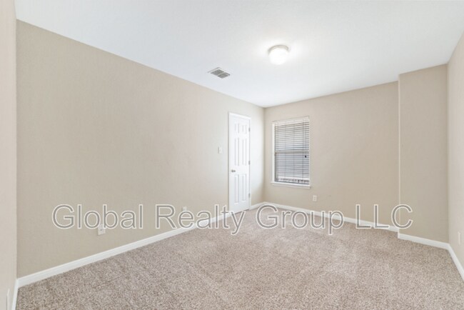 Building Photo - 20418 Cliff Park Ln