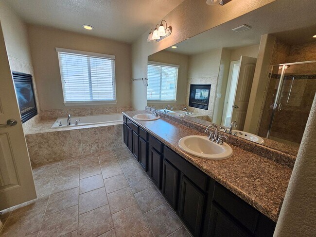 Building Photo - 6471 Stingray Ln