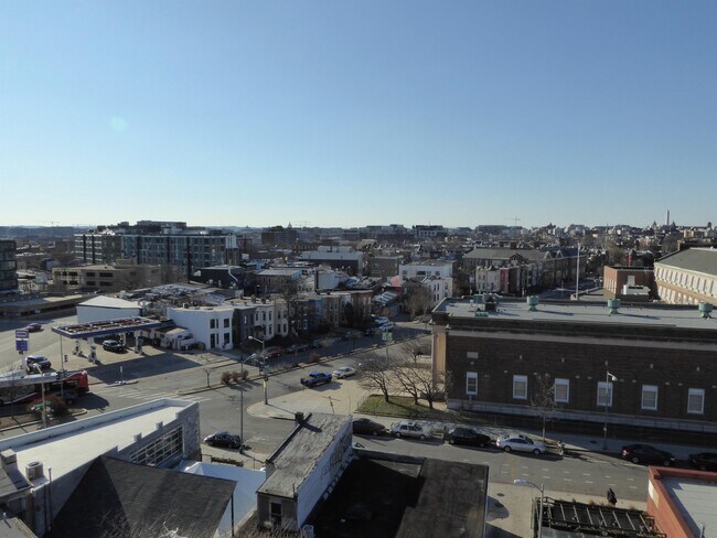 Building Photo - 2120 Vermont Ave NW