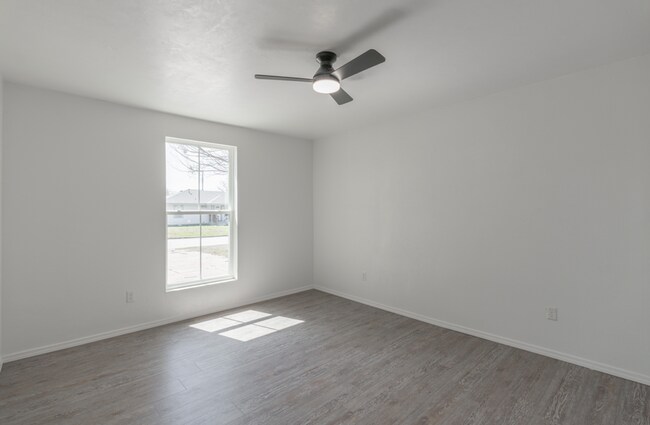 Building Photo - Newly remodeled four bedroom home