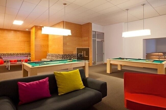 Building Photo - SPRUCE STREET