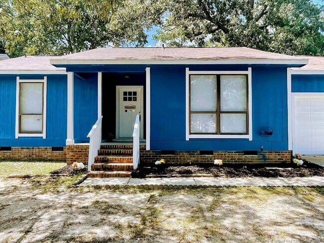 Building Photo - 1366 Worstead Dr