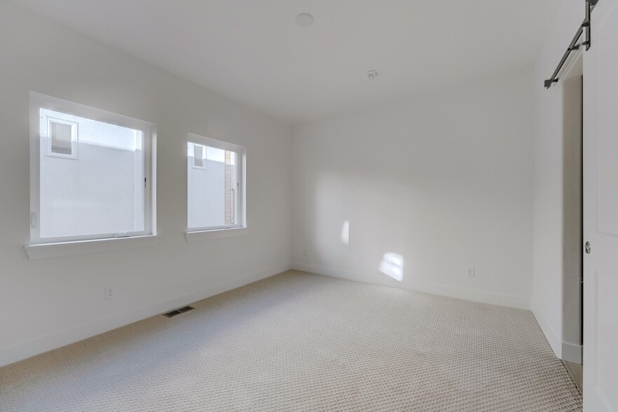 Building Photo - 4437 Tennyson St