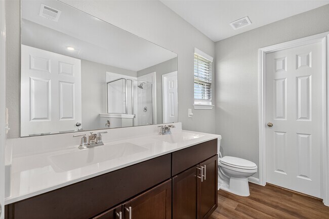 Building Photo - 10831 Fall Mill Dr