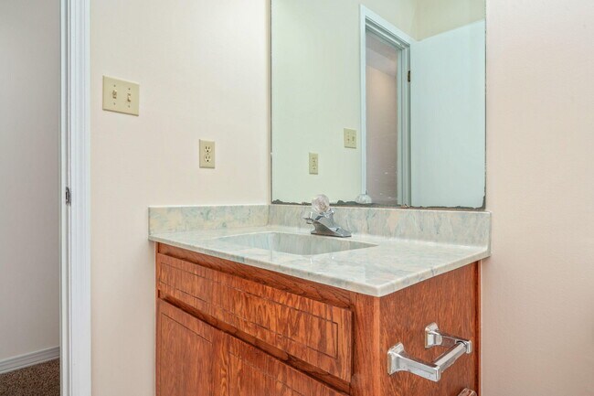 Building Photo - 822 St Joseph Cove