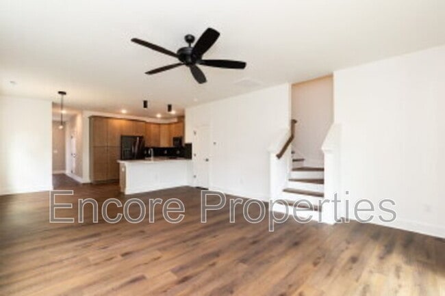 Building Photo - 1406 Gearwood Ave