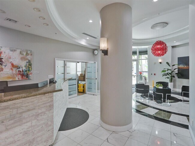 Building Photo - 600 S Dixie Hwy