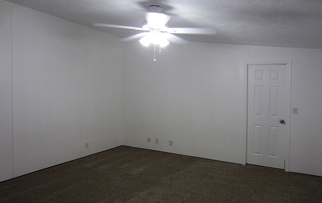 Building Photo - 1104 Pecan Ridge