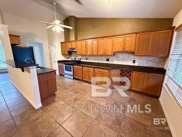 Building Photo - 33701 Rosalia Ave