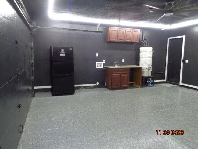 Building Photo - 720 Devonshire Ct