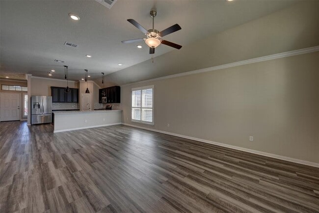 Building Photo - 1012 Trellis Pass