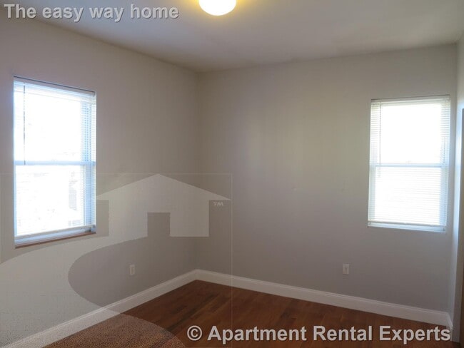 Building Photo - 360 Somerville Ave