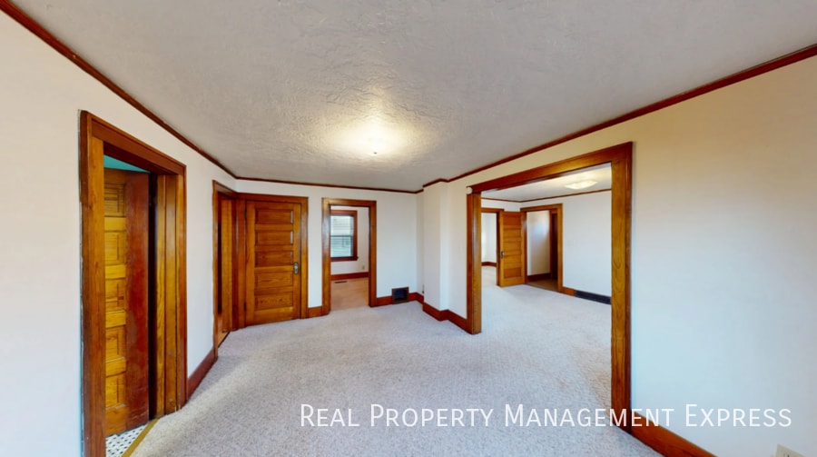 Building Photo - Cozy 3 bedroom 2 bathroom home