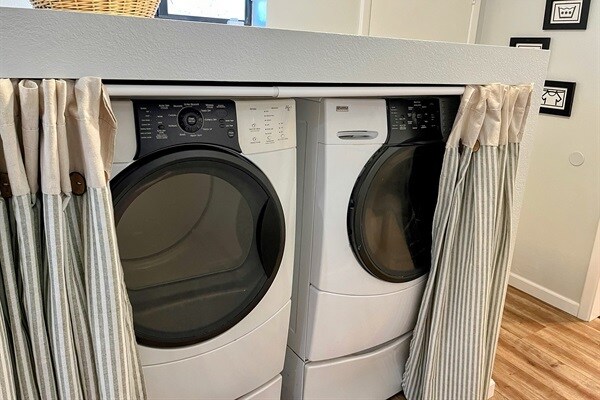 Building Photo - 7265 N Bridle Path