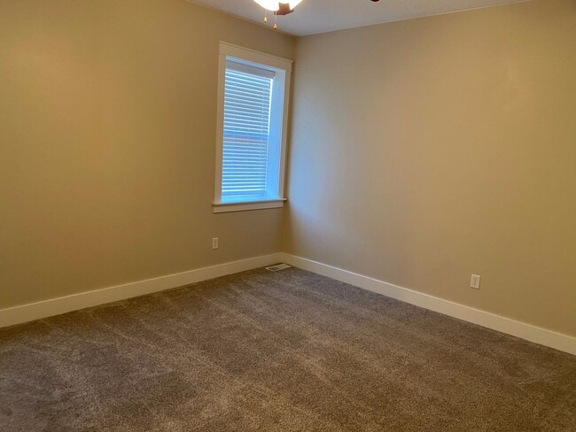 Building Photo - 1630 N 3475 W