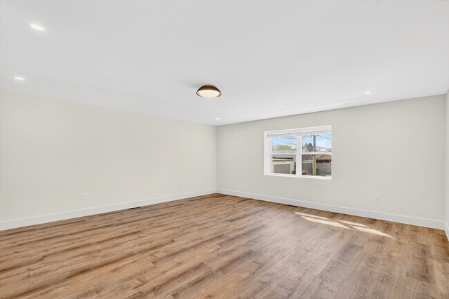 Building Photo - 3400 Tennyson St