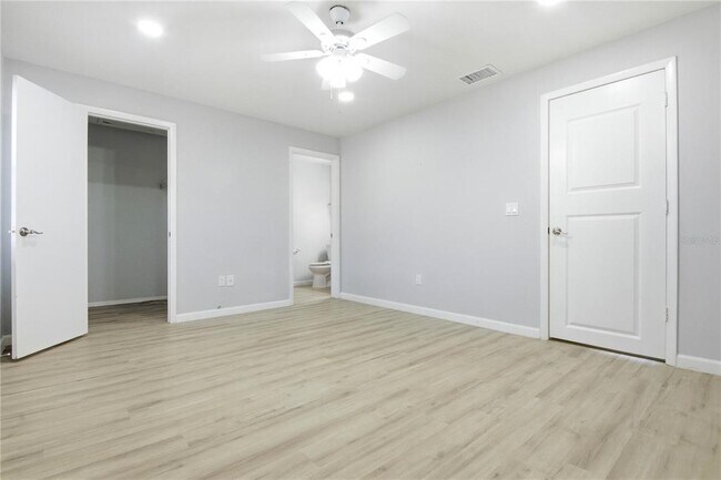 Building Photo - 14113 Village Terrace Dr