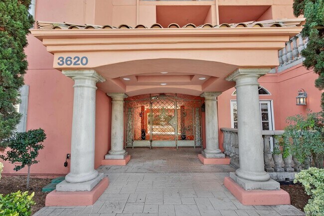 Building Photo - 3620 Third Ave