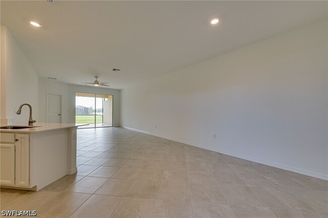 Building Photo - 2620 Vine Ave