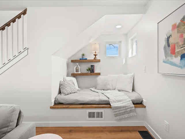 Building Photo - 4144 Depew St